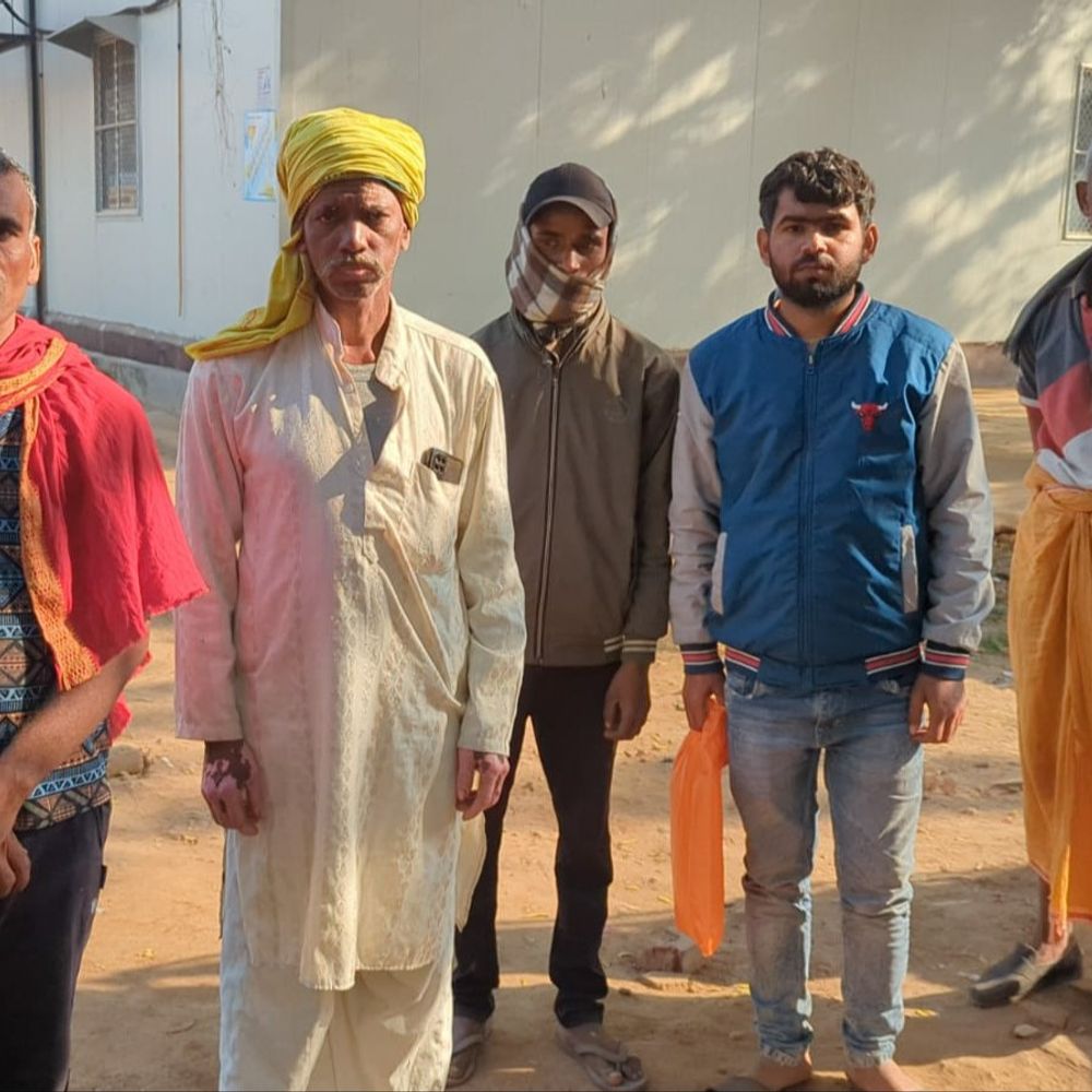 मंदिर से पूजा करके लौट रहे बुजुर्ग की मौत:आरा-सासाराम स्टेट हाईवे पर वाहन ने रौंदा, क्षत-विक्षत हालत में मिली बॉडी