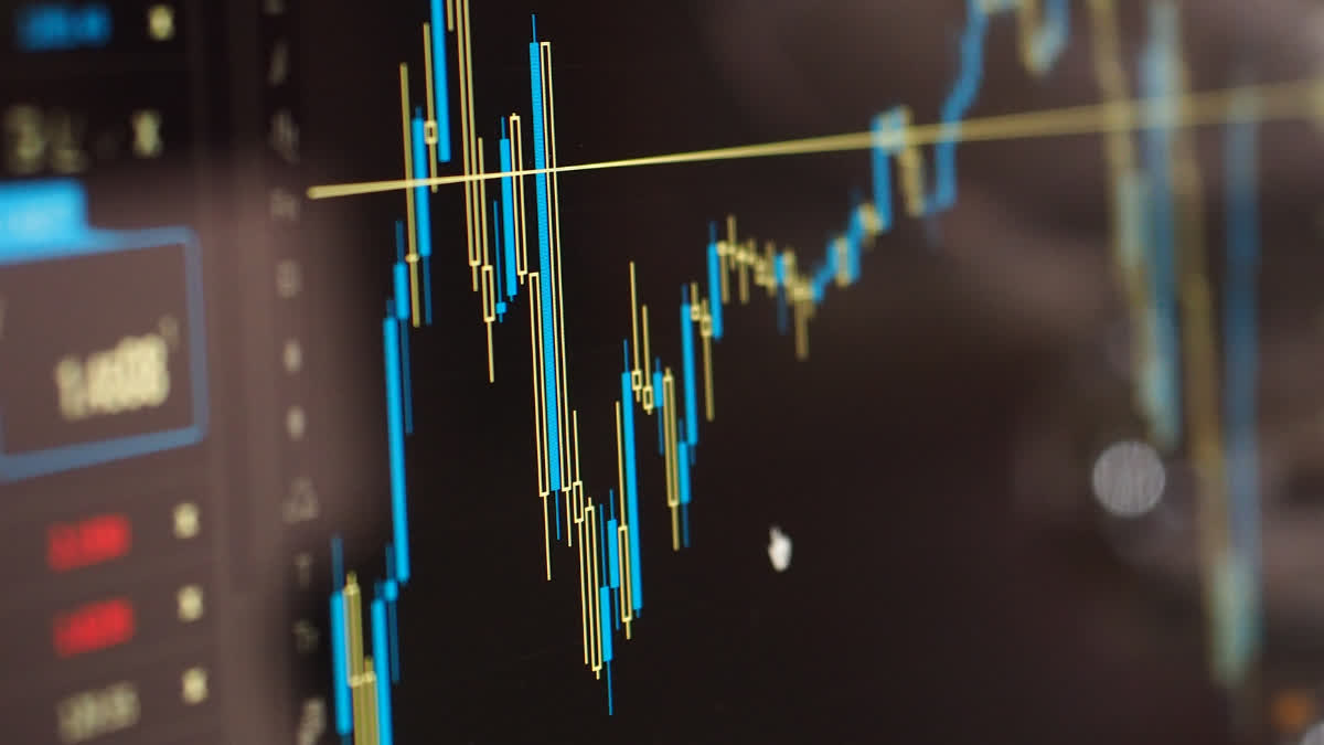 शेयर बाजार हरे निशान पर खुला, सेंसेक्स और निफ्टी में शुरुआती बढ़त