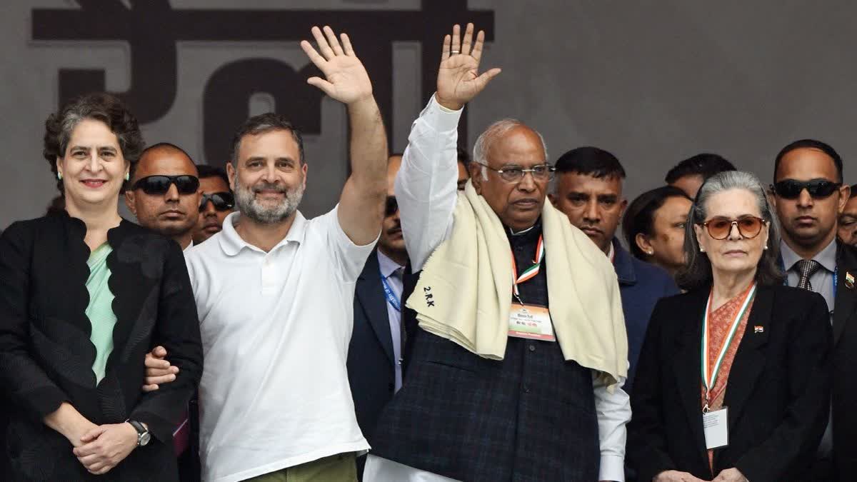 केरल चुनाव: उम्मीदवार चयन के लिए कांग्रेस की गाइडलाइंस, सांसदों और बार-बार हारने वालों को टिकट नहीं