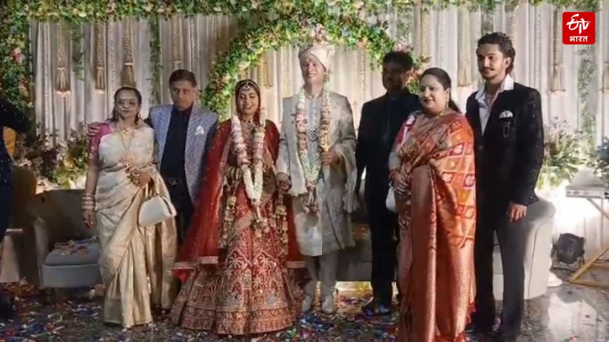 जर्मन दूल्हे ने भारतीय छोरी संग लिए सात फेरे, जानिए कैसे शुरू हुई थी लव स्टोरी