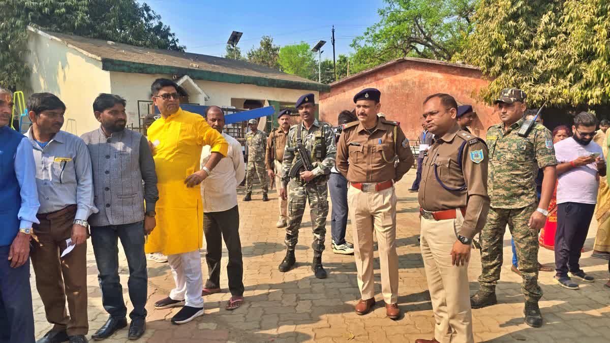 गिरिडीह के बुलाकी रोड पर दो उम्मीदवारों के समर्थकों में झड़प, पुलिस ने खदेड़ा