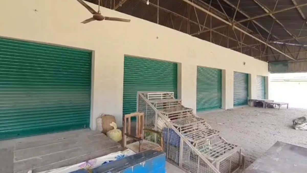 रामनगर मंडी में किसान चबूतरे पर बनी 22 दुकानों को लेकर बवाल! आवंटन में अनियमितताओं के आरोप