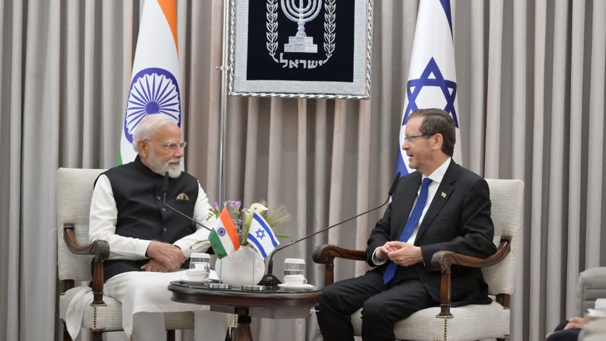 PM मोदी के इजराइल यात्रा की सबसे खास तस्वीरें