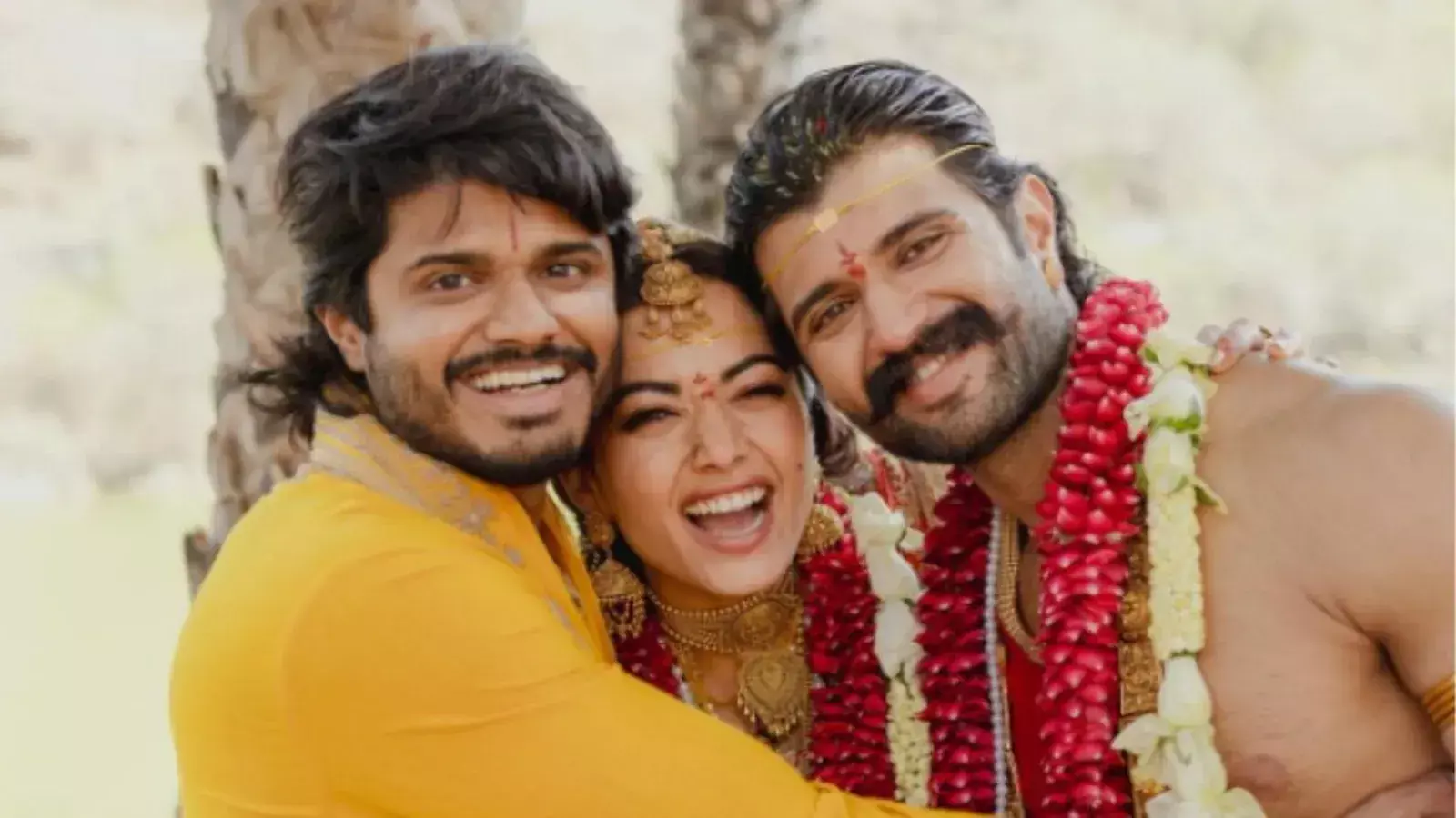 विजय देवरकोंडा के भाई आनंद ने किया 'वदिना' का परिवार में स्वागत, रश्मिका मंदाना के साथ शेयर की अनसीन तस्वीर