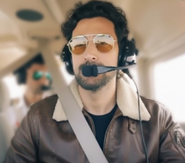 सोशल मीडिया बैन के समर्थन में उतरे कुणाल कपूर, कहा- यह तकनीक के खिलाफ नहीं, बच्चों के हक में है