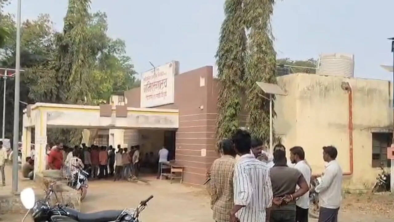 Maharashtra News: शादी कार्ड विवाद बना मौत की वजह, तीन लोगों की धारदार हथियार से हत्या