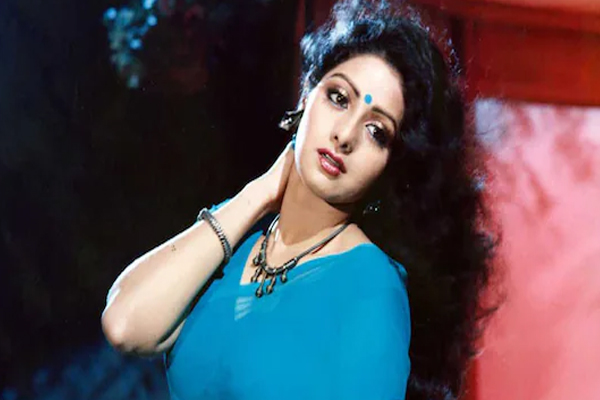 श्रीदेवी : भाषा की सीमाओं को तोड़कर बनीं बॉलीवुड क्वीन, हुनर से जीता दर्शकों का दिल