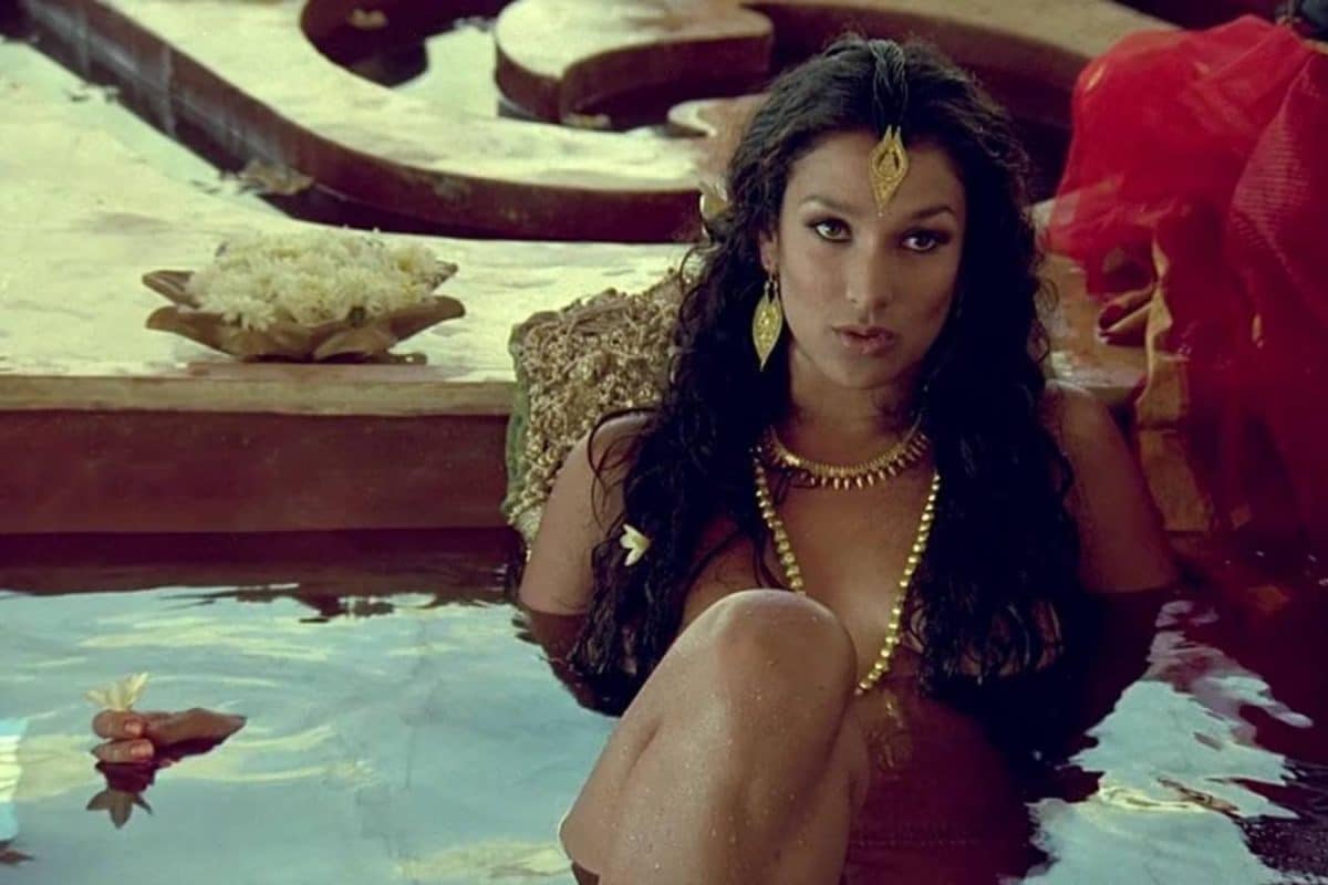 1996 की वो इरोटिक थीम वाली फिल्म, भारत में हुई बैन, दुनिया ने सराहा, टाइटल से हुई परेशानी?