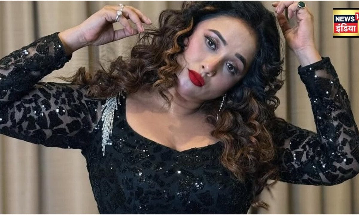 'चिकनी चमेली' बनकर नाचीं रानी चटर्जी, मदमस्त होकर किया बवाल डांस, लटके-झटके मार लूट लिए फैंस के दिल