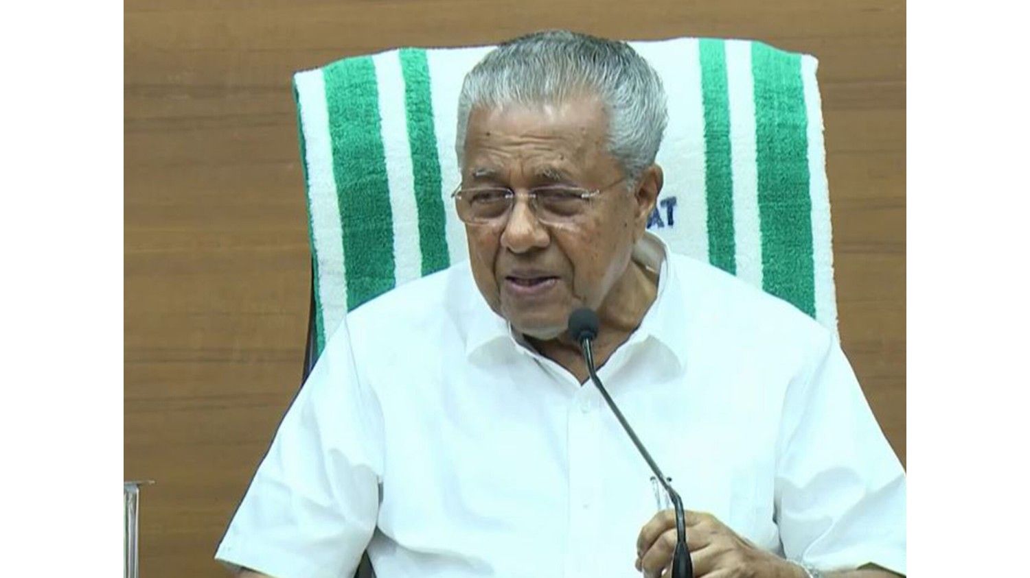 केरल के मुख्यमंत्री ने की स्वास्थ्य मंत्री वीना जॉर्ज पर हुए हमले की निंदा, घटना को "संगठित गुंडागर्दी" करार दिया