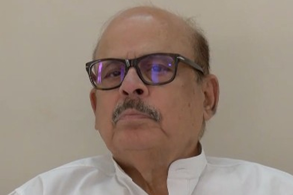 सबको पता है सोशल मीडिया पर फॉलोअर कैसे बढ़ाए जाते हैं: पीएम की लोकप्रियता पर तारिक अनवर का तंज