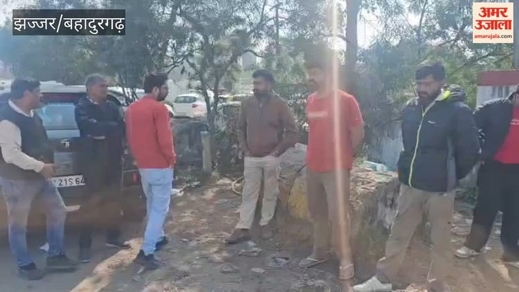 बहादुरगढ़: पति ने की पत्नी की गला काट कर हत्या, पुलिस कर रही जांच