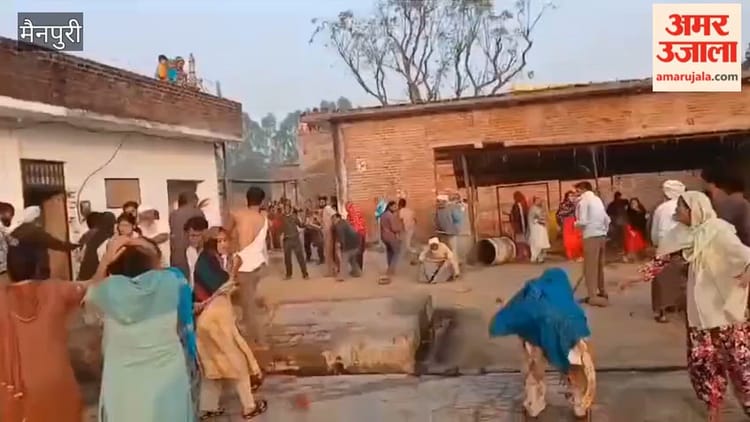 VIDEO: एसआईआर में वोट काटने पर हुआ बवाल, दो पक्षों में जमकर चले लाठी-डंडे और पथराव; आधा दर्जन लोग घायल