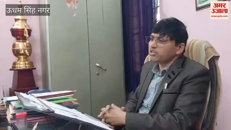 काशीपुर में छात्रवृत्ति न मिलने पर बीएड छात्रों का हंगामा, होली के बाद तालाबंदी की चेतावनी दी