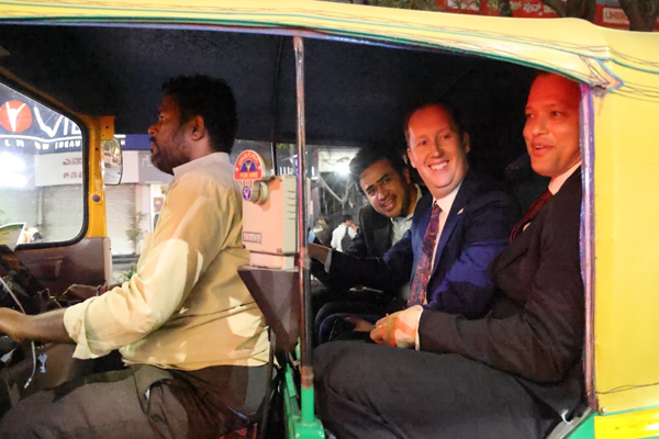 सांसद तेजस्वी सूर्या ने बेंगलुरु में किया अमेरिकी राजदूत सर्जियो गोर का स्वागत, व्यापार और टेक साझेदारी पर चर्चा