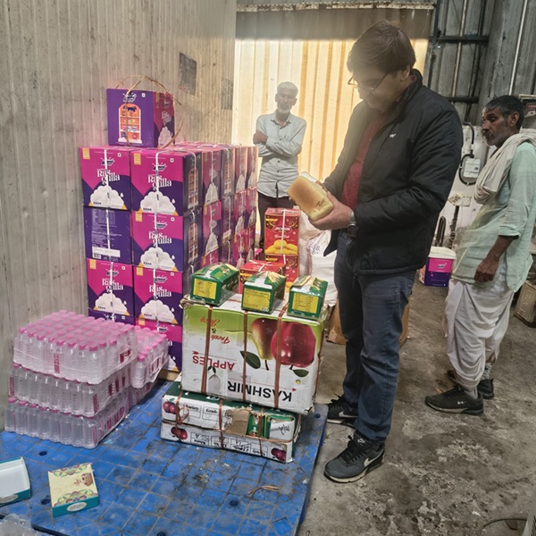 सावधान! आपकी थाली में जहर : कोटपूतली में 810 किलो संदिग्ध रसगुल्ला सीज, 100 किलो मिलावटी मिल्क केक कराया नष्ट