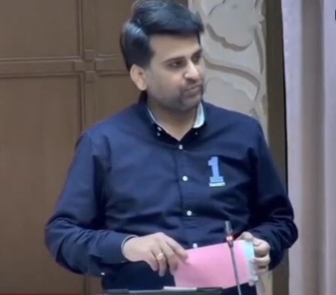 विधानसभा में गूंजी किसानों की आवाज : विधायक ललित यादव ने सरकार को घेरा, बोले- देश का पेट भरने वाला खुद आज उपेक्षित क्यों?