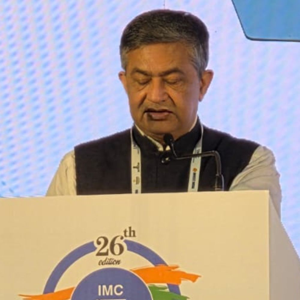 NSE CEO बोले- भारत AI में की-प्लेयर बनने को तैयार:IT रेवोल्यूशन की तरह ग्लोबल सर्विसेज पावरहाउस बनेगा देश, युवा पॉपुलेशन लीड करेगी