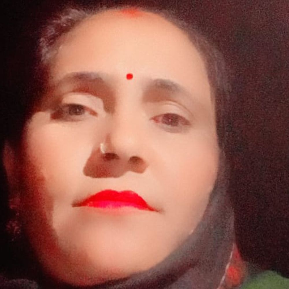 जालौन में बाइक से गिरी महिला की मौत:पुलिया पर झटका लगने से हुआ हादसा, पति के साथ लौट रही थी