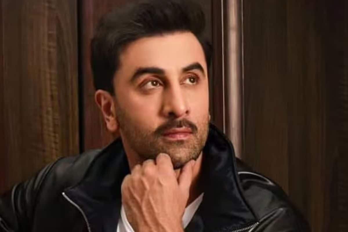 'ये मेरी फूटी किस्मत है', फैन ने 'लव एंड वॉर' में हो रही देरी पर कसा तंज, छलक पड़ा रणबीर कपूर का दर्द