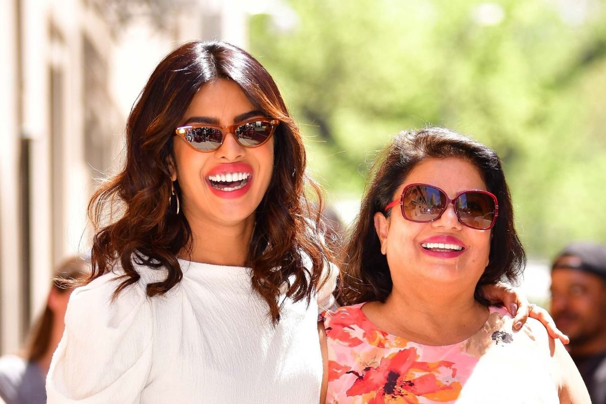 कैब ड्राइवर की चालाकी पर जब भड़कीं प्रियंका चोपड़ा की मां, दबोच ली थी गर्दन, जड़ दिया था जोरदार तमाचा