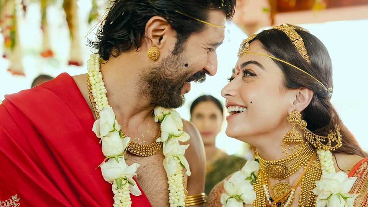 मंडप पर आ रही थीं रश्मिका, पीठ फेरकर बैठे थे विजय, हुए इमोशनल