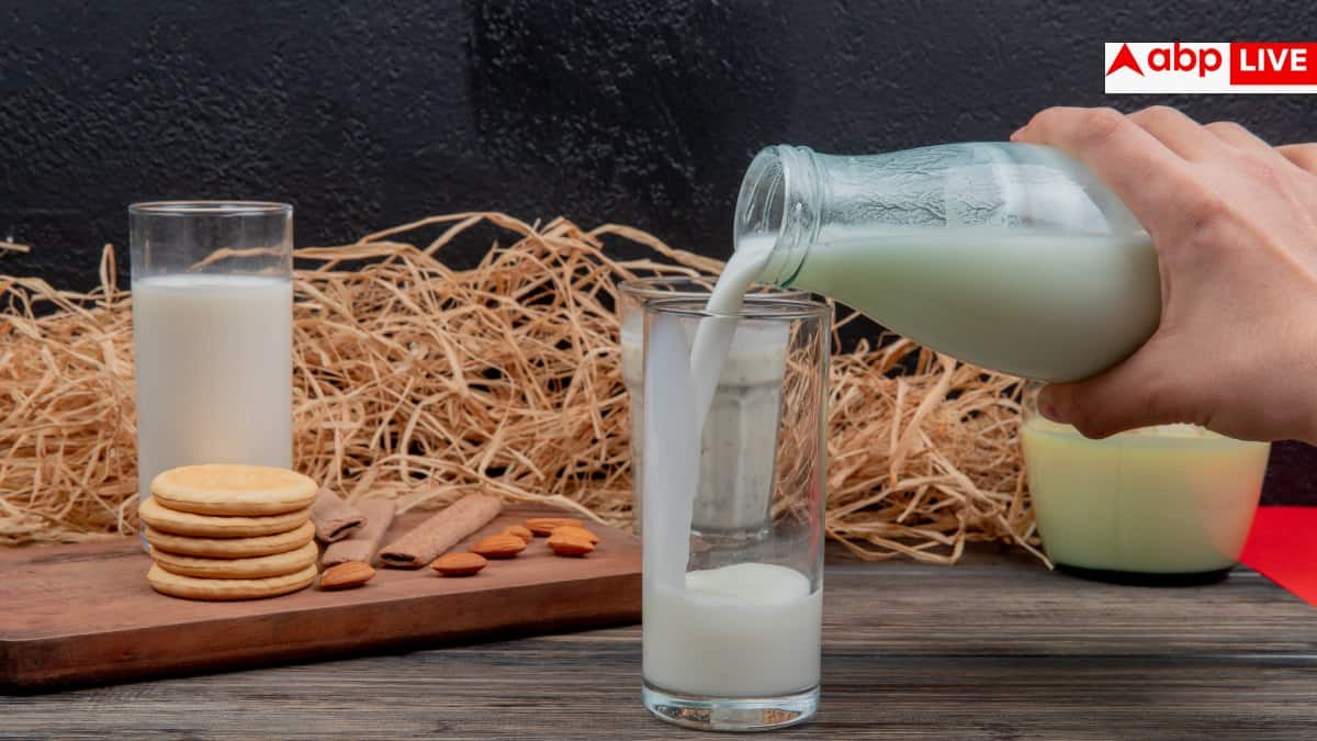 Adulterated Milk Deaths: सावधान! मिलावटी दूध पीने से 4 लोगों की मौत, कहीं आपके घर भी तो नहीं आ रहा 'सफेद जहर'? ऐसे करें पहचान