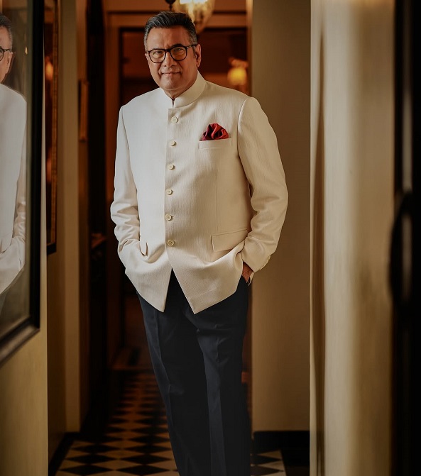 बोमन ईरानी ने बताया मैं स्टेज पर खड़ा था, हैरान था, और मेरे रोंगटे खड़े हो गए