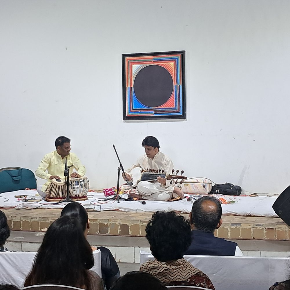 रजा जयंती पर तीन दिवसीय उत्सव, कला प्रेमियों की श्रद्धांजलि:10 सालों से हो रहा कार्यक्रम; करोड़ों में बिका करती थी पेटिंग्स