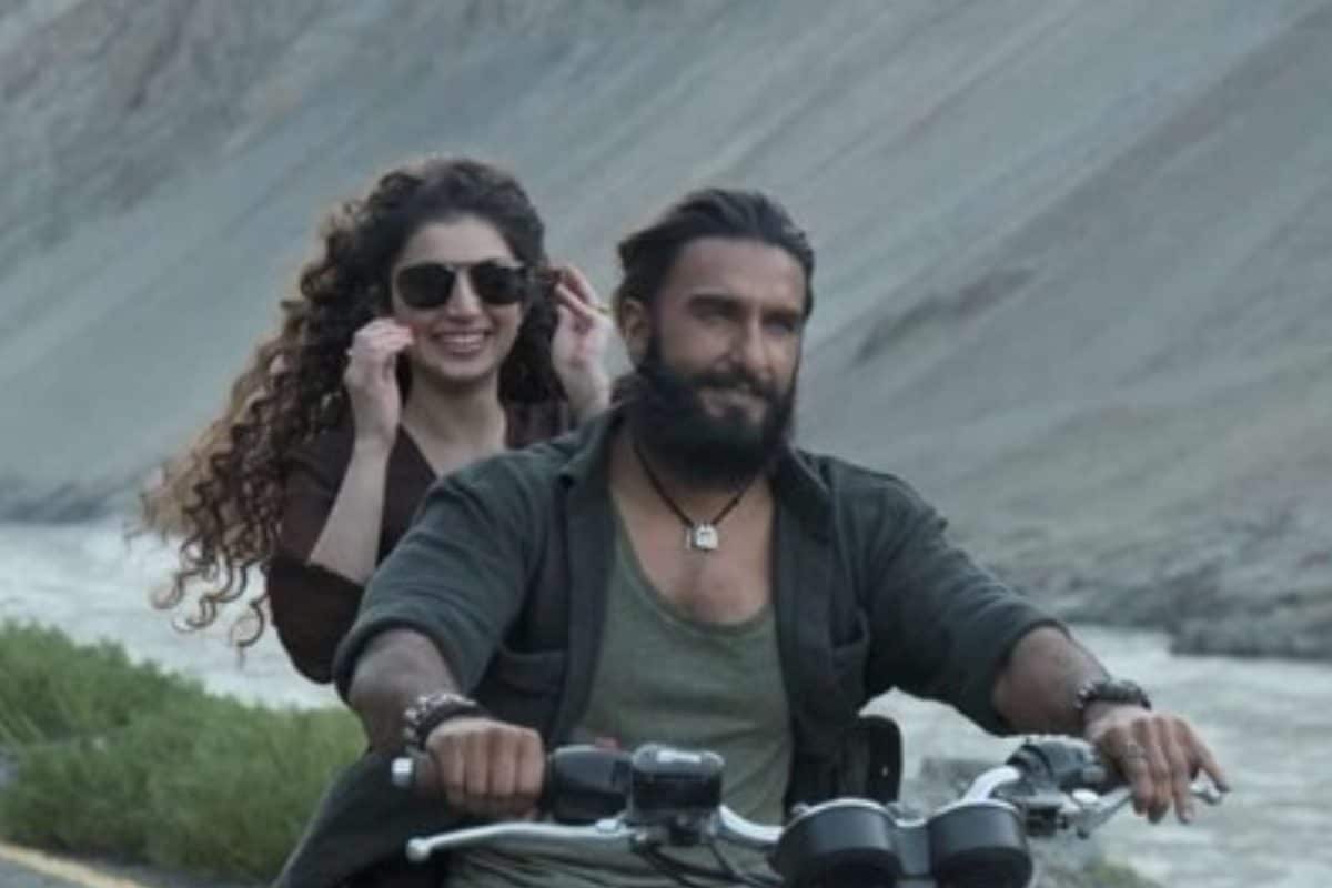 रणवीर सिहं की 'धुरंधर' का 2 महीने बाद भी थिएटर में दबदबा, 59 दिन ट्रेंड कर बनाया ये रिकॉर्ड, ताबड़तोड़ कमाई जारी