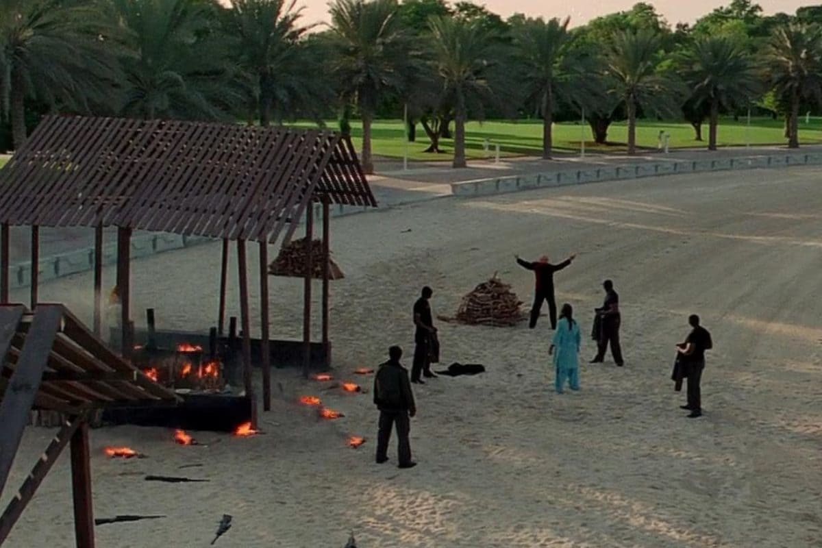 19 साल पुरानी 117 करोड़ी ब्लॉकबस्टर, 18 बड़े कलाकारों ने कल्ट कॉमेडी में किया काम, 1 सुपरस्टार की बनी आखिरी फिल्म