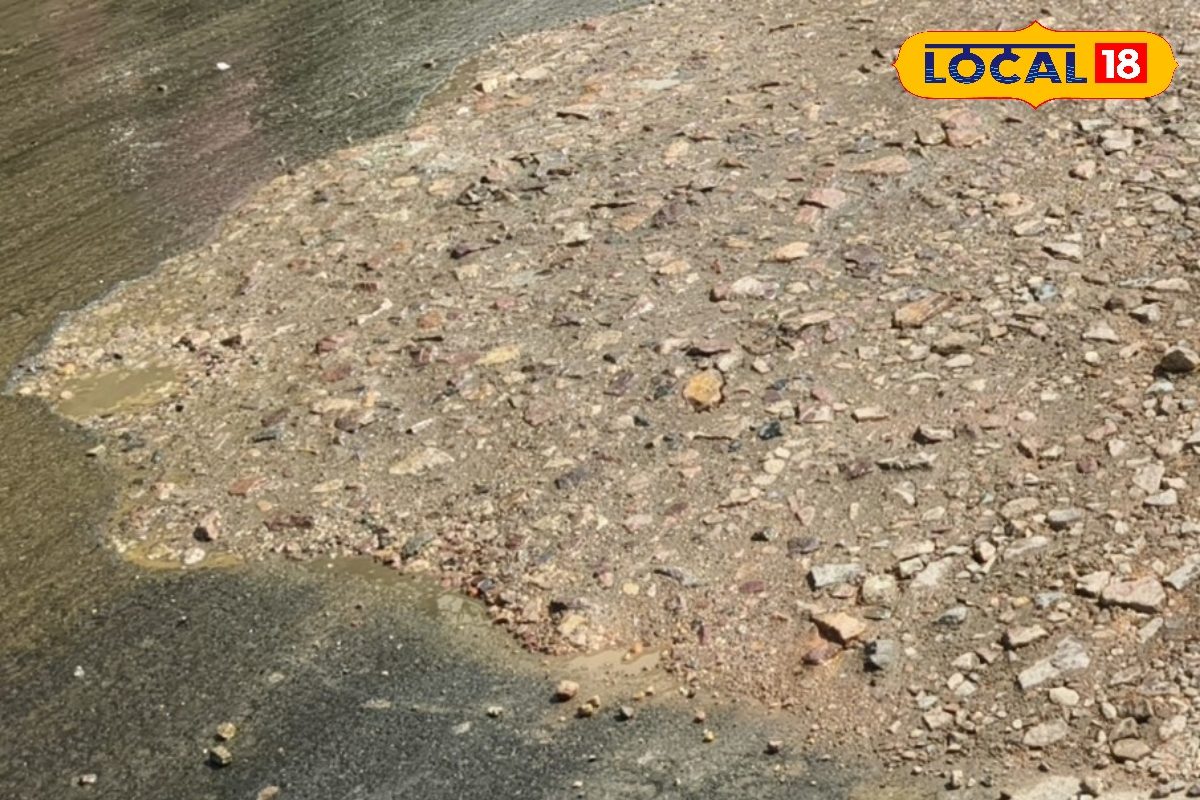 स्मार्ट सिटी नहीं बना पा रही 'स्मार्ट', 50 करोड़ से बनी स्पाइनल रोड, 6 महीने में धंसी, लोग बोले - कुछ नया नहीं!