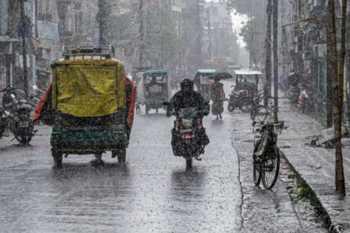 इन राज्यों में बारिश का अलर्ट, गिरेगी बिजली