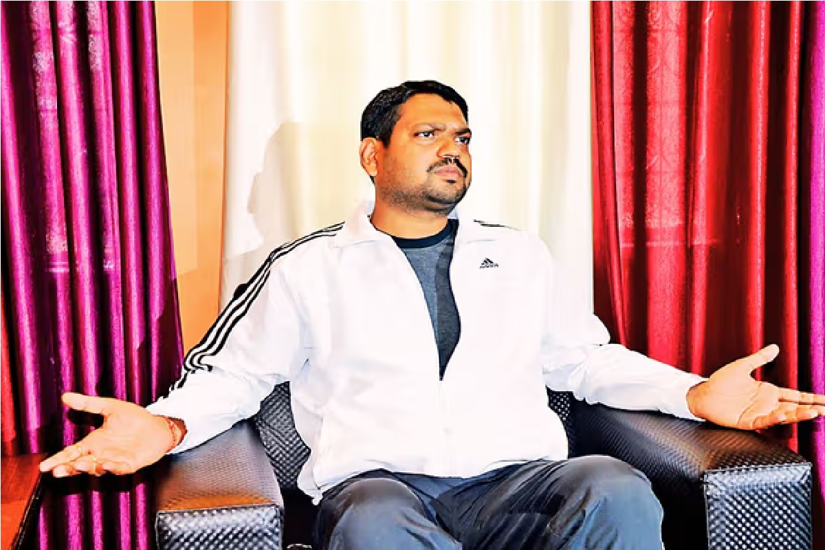 धनबाद में बीत गई सस्पेंस की रात! किसके सिर सजेगा ताज, फैसला होगा आज