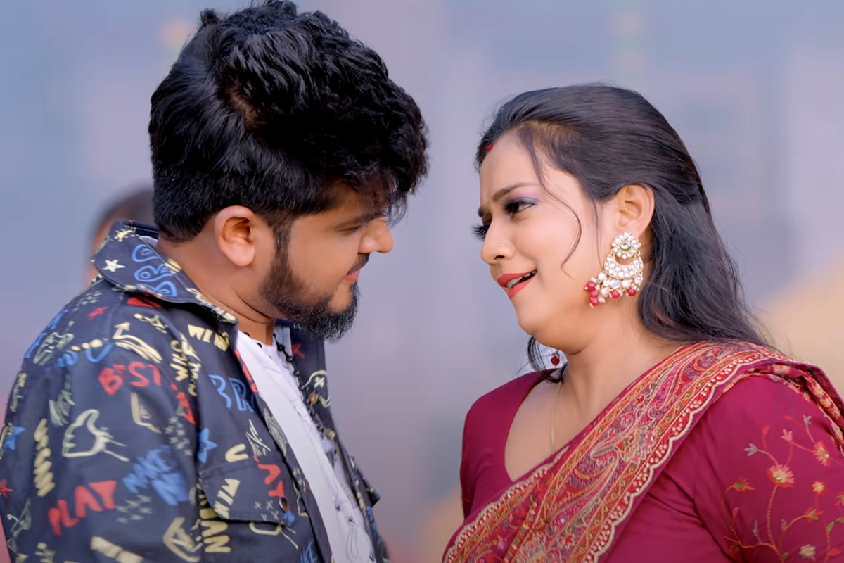 शिल्पी राज का नया गाना साड़ी लहराई के रिलीज, वीडियो में आस्था सिंह का छाया जलवा