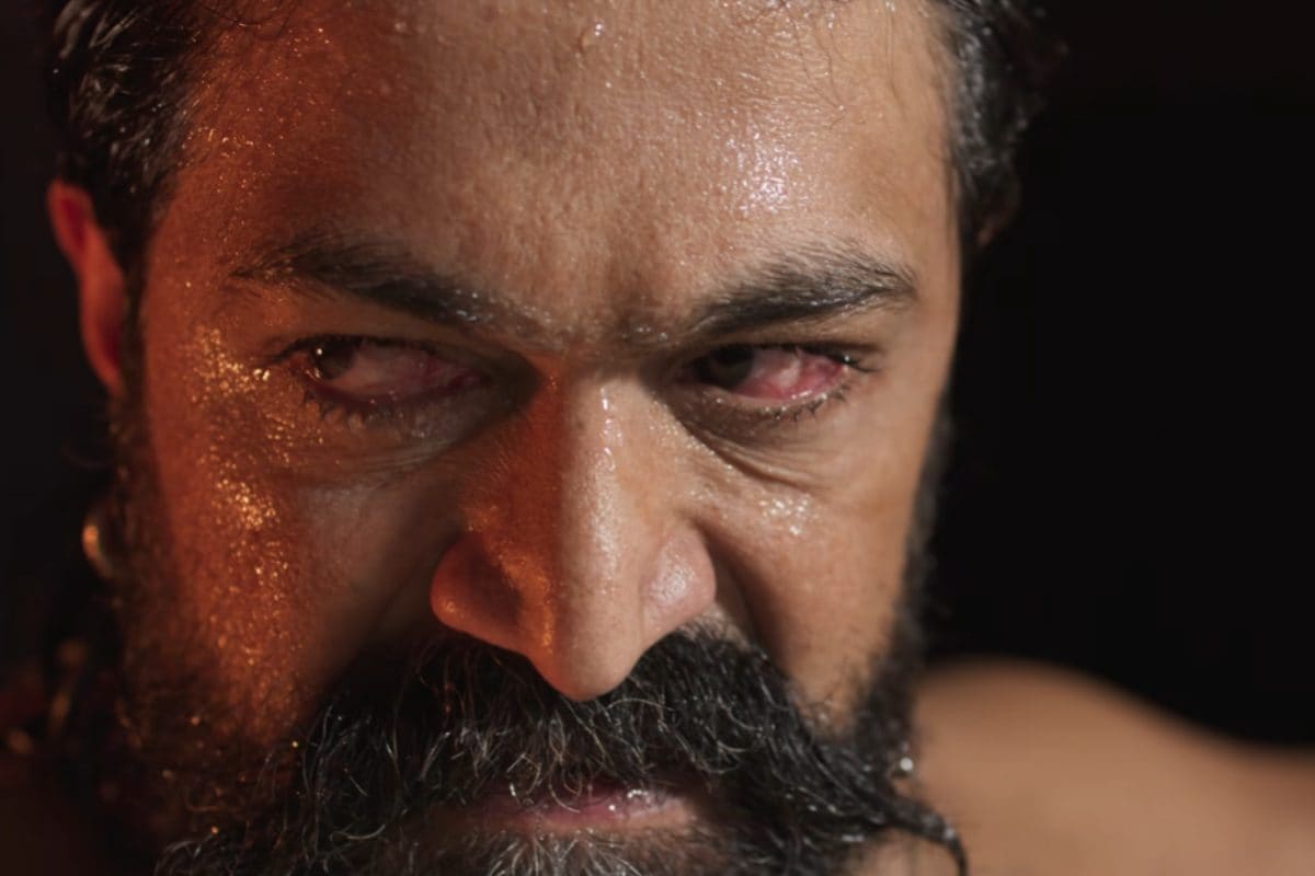 'टॉक्सिक' का टीजर रिलीज, हैरान कर देगा यश का फिजिकल ट्रांसफॉर्मेशन, 1 मिनट 55 सेकेंड में दिखा खतरनाक वायलेंस