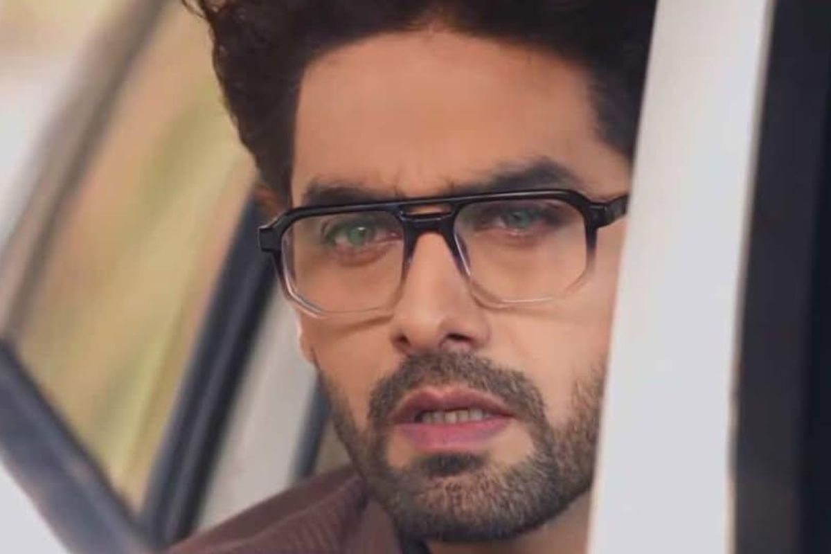 YRKKH: अरमान ने जलाया अभीरा का दुपट्टा, मुक्ति को हुआ अपनी गलती का एहसास