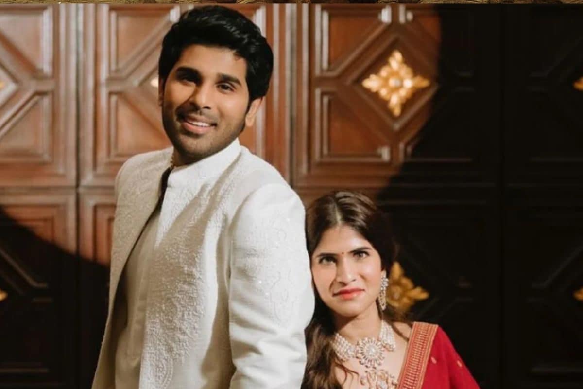 अल्लू सिरीश ने चिरंजीवी को दिया शादी का न्योता, पहला कार्ड लेकर पहुंचे बुआ-फूफा के घर, शेयर की फोटो