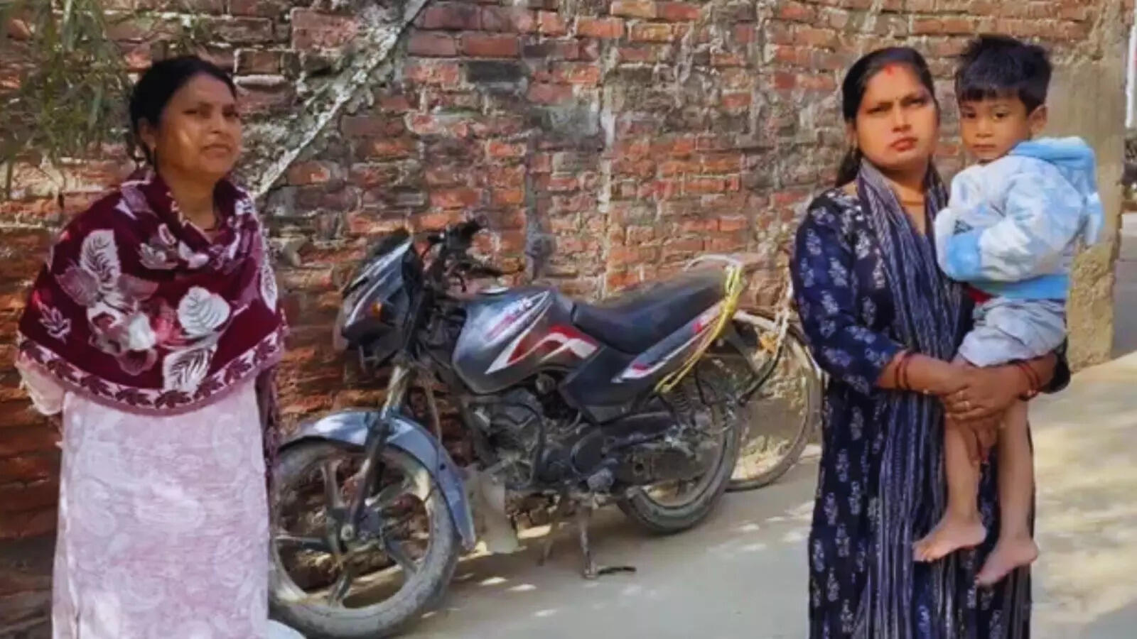 अमेठी में शिक्षिका के घर लाखों की चोरी, पीड़ित परिवार ने पुलिस कार्रवाई पर उठाए सवाल