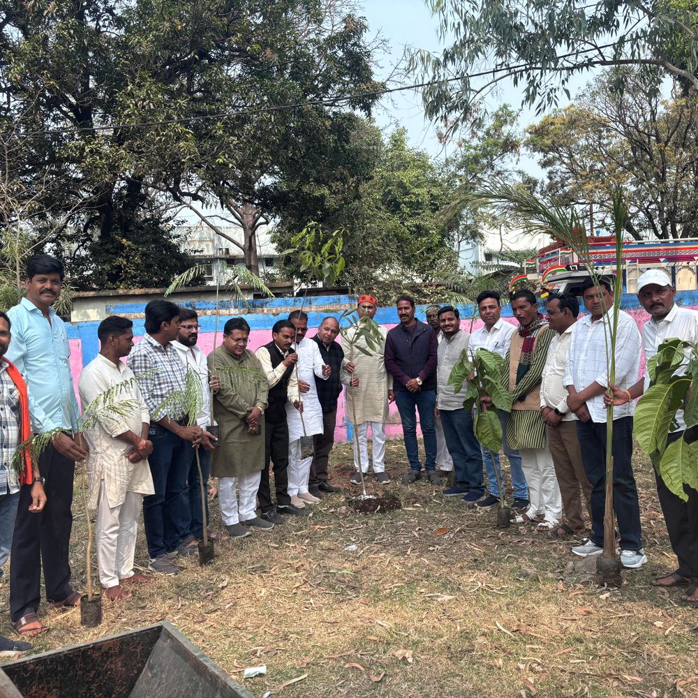 प्रकृति पूजन के साथ पर्यावरण बचाने का लिया संकल्प