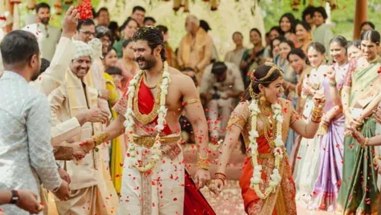 विजय देवरकोंडा और रश्मिका मंदाना शादी के बंधन में बंधे सितारों ने दीं ढेरों शुभकामनाएं