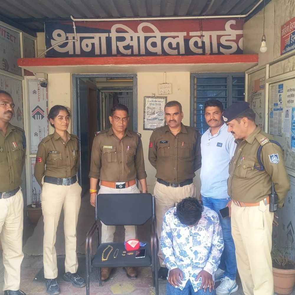 देवास में 12 लाख की ज्वेलरी चोरी का खुलासा:एक महिला सहित दो आरोपी गिरफ्तार, घर से चुराए मंगलसूत्र-झुमके समेत पूरा माल बरामद