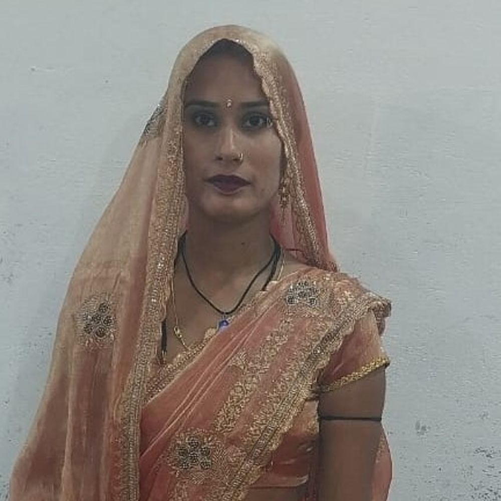 फिरोजाबाद में महिला ने सुसाइड किया:10 साल पहले हुई थी शादी, कमरे में फांसी लगाई