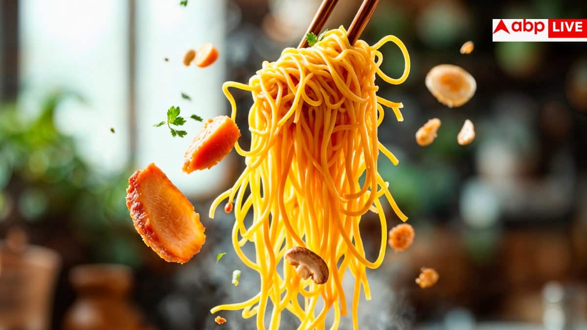 Roti Noodles Recipe: बासी रोटी से कैसे बनाएं चटपटी चाऊमीन? बच्चों का दिल जीत लेगी यह डिश