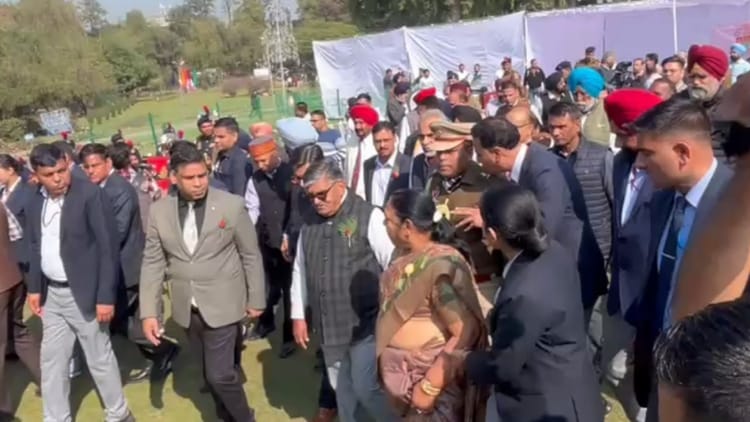 Rose Festival 2026: शुरू हुआ रोज फेस्टिवल, प्रशासक गुलाब चंद कटारिया ने किया उद्घाटन; 22 फरवरी तक चलेगा