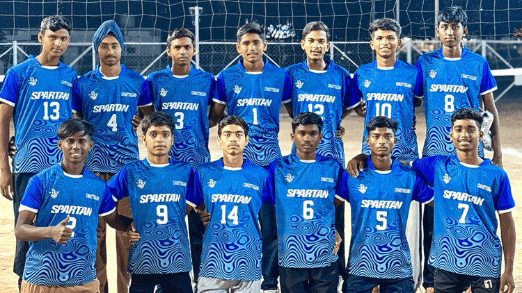 अब निगाहें जीत पर: हुगली में 46वीं सब जूनियर नेशनल वॉलीबॉल प्रतियोगिता, गरियाबंद के क्रितेश का दूसरी बार चयन