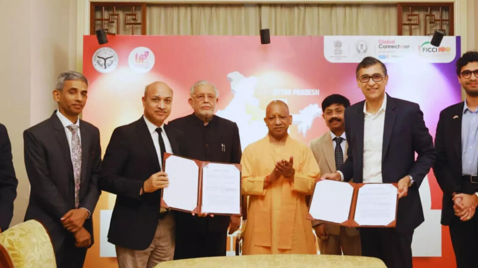 CM योगी के सिंगापुर दौरे का असर: गाजियाबाद को 500 करोड़ का निवेश, नोएडा एयरपोर्ट के पास 3500 करोड़ की टाउनशिप