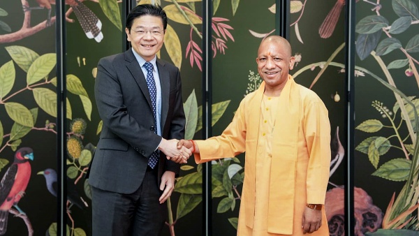 CM Yogi Singapore Visit: सिंगापुर में सीएम योगी ने वो किया जो कोई न कर सका, इन सेक्टर्स में बंपर नौकरियां!