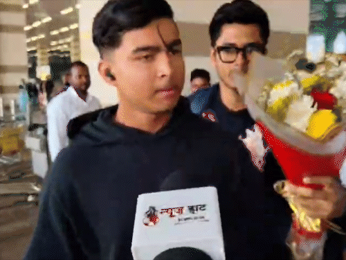 वैभव सूर्यवंशी अंडर-19 वर्ल्ड कप जीतने के बाद पटना पहुंचे:सीएम आवास पर शाम 4 बजे होगा सम्मान, सरकार बोली–बिहार के खेल इतिहास के लिए गर्व का पल