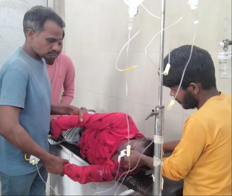 Bahraich News: पति-पत्नी व दो अन्य ने खाया विषाक्त पदार्थ